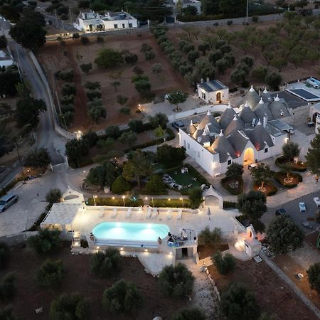 Trullo Il Focolare In Masseria Cisternino Exterior foto