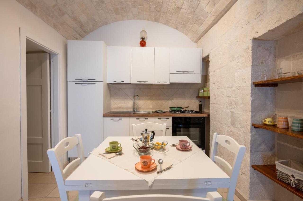 Trullo Il Focolare In Masseria Cisternino Exterior foto
