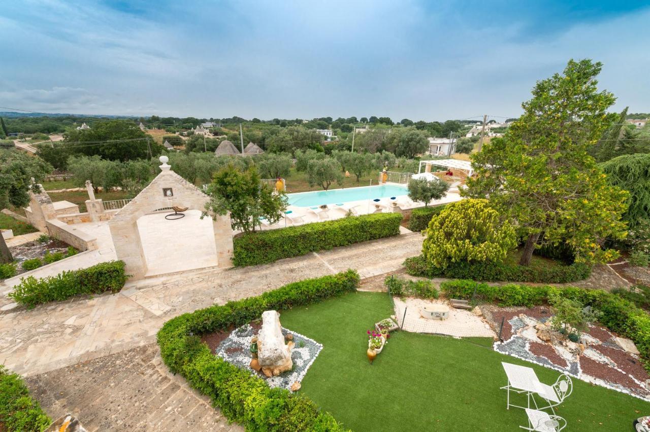 Trullo Il Focolare In Masseria Cisternino Exterior foto