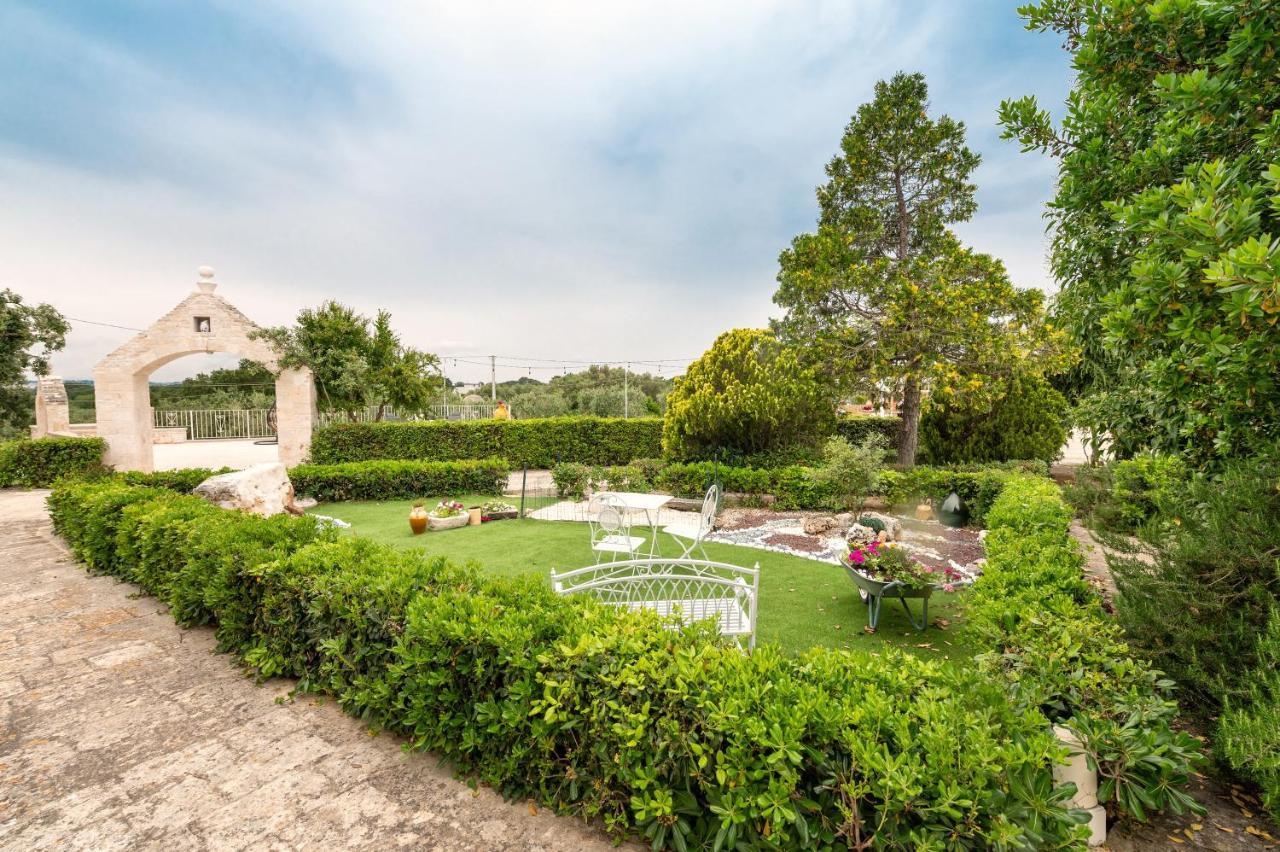 Trullo Il Focolare In Masseria Cisternino Exterior foto