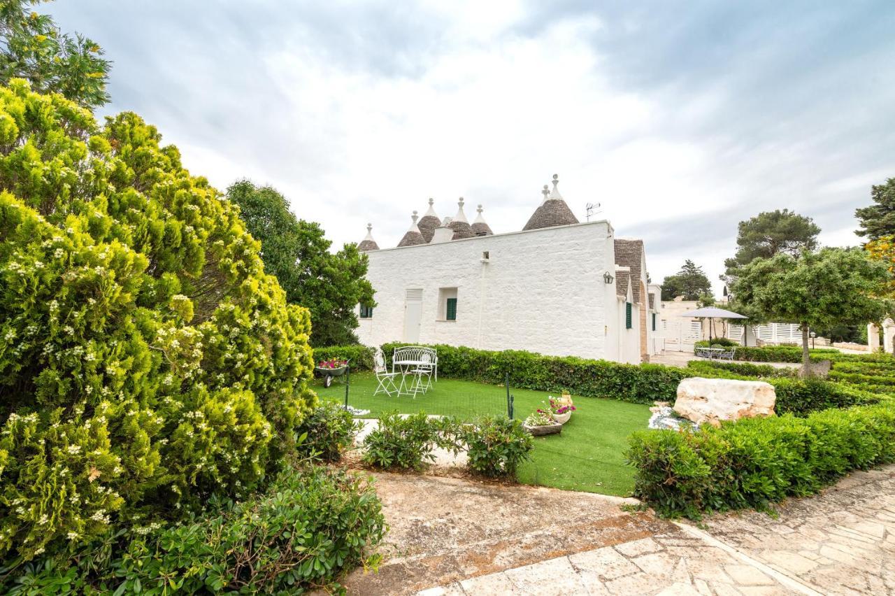 Trullo Il Focolare In Masseria Cisternino Exterior foto